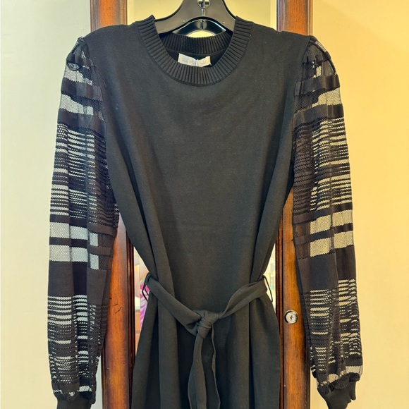Dresses & Skirts - ❤️Black Dress NWT